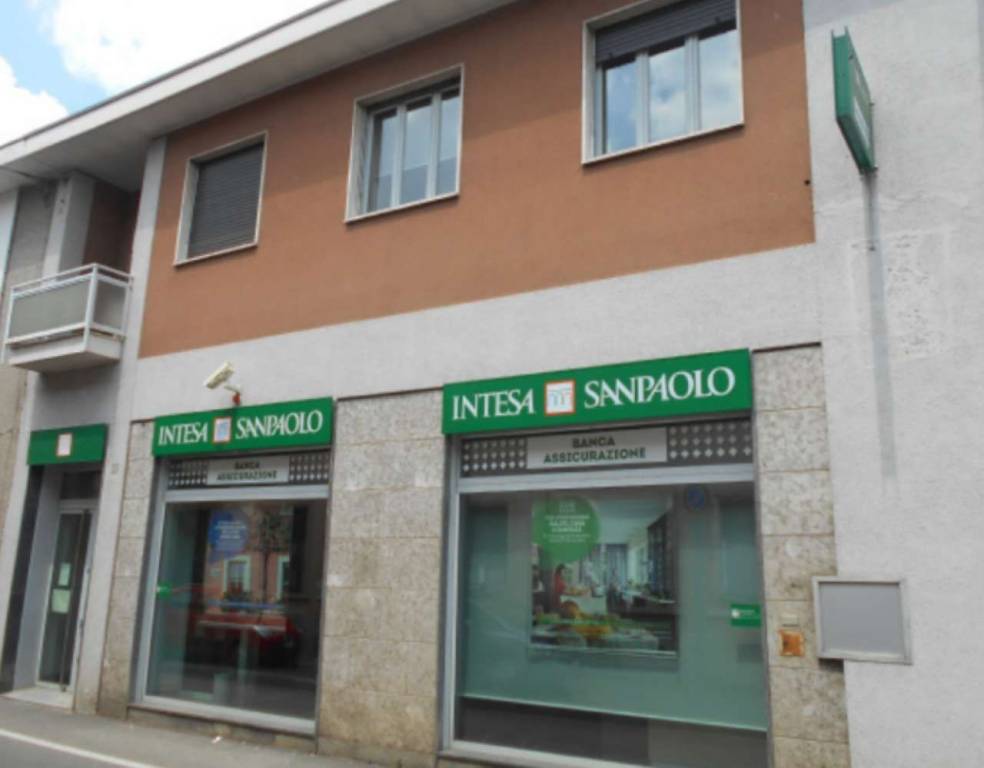 negozio in vendita a Rovello Porro