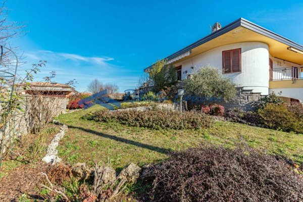 casa indipendente in vendita a Rovello Porro