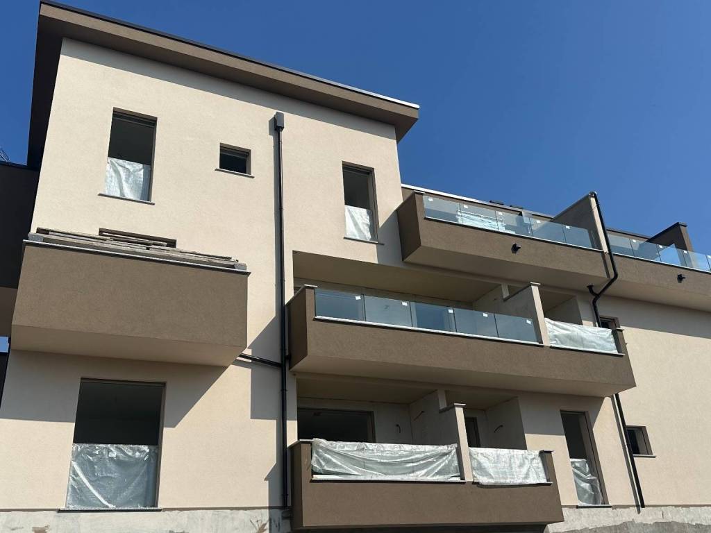 appartamento in vendita a Rovello Porro