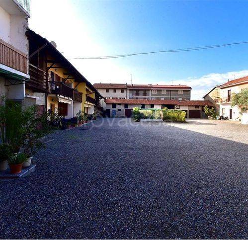 appartamento in vendita a Rovello Porro