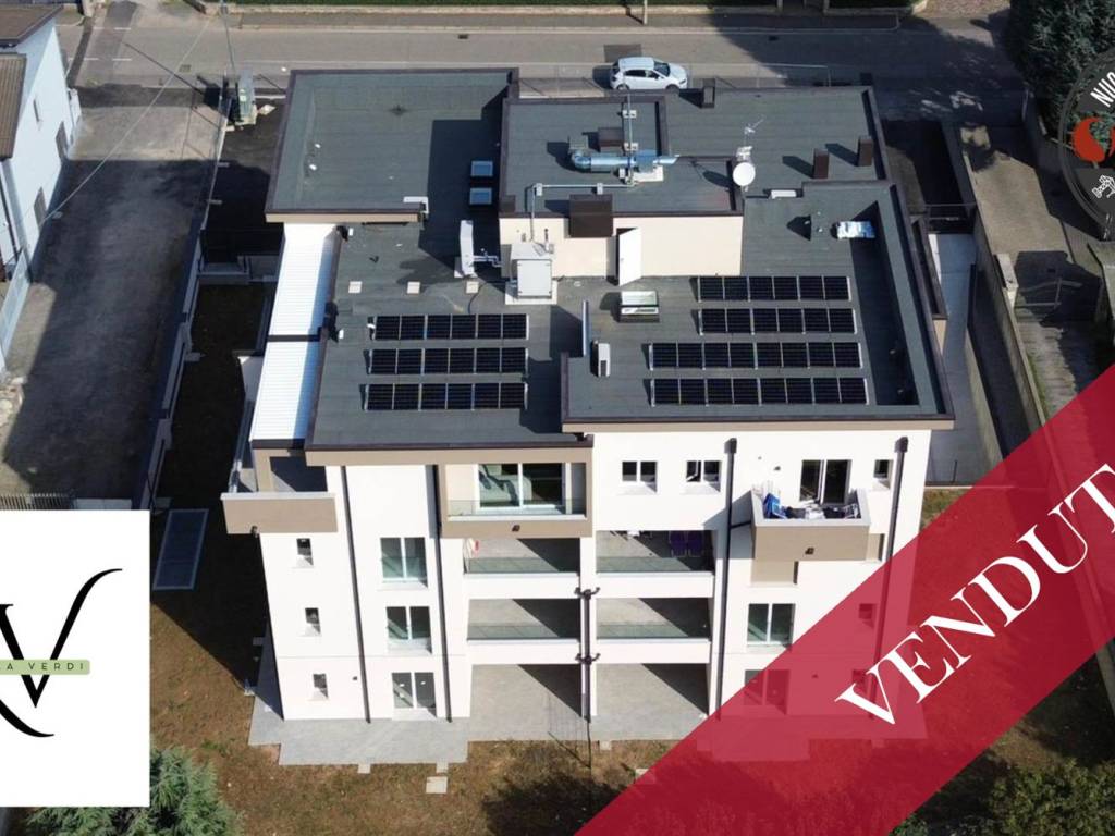 appartamento in vendita a Rovello Porro