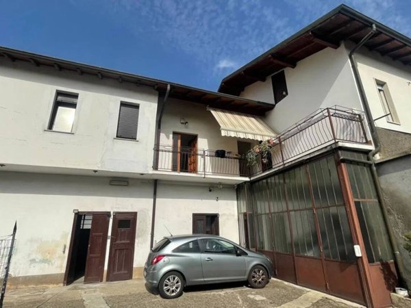 appartamento in vendita a Rovello Porro