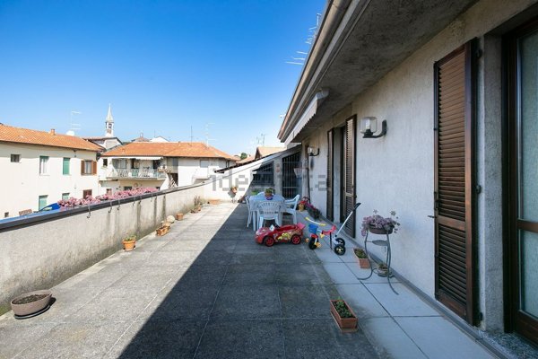 appartamento in vendita a Rovello Porro