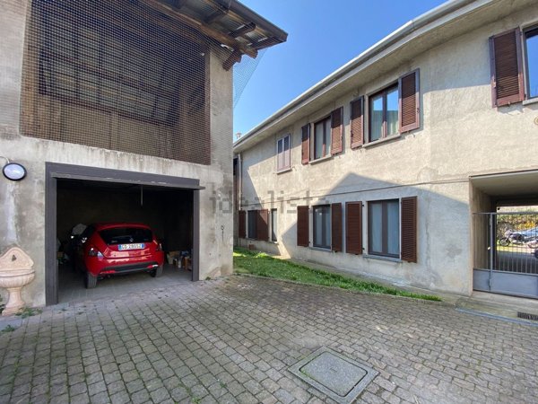 appartamento in vendita a Rovello Porro