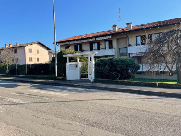 appartamento in vendita a Rovello Porro