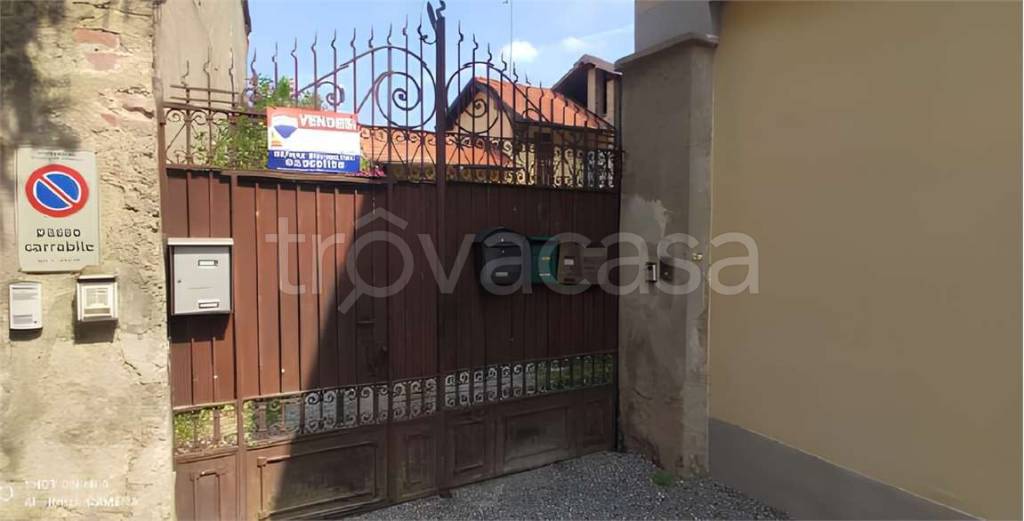 appartamento in vendita a Rovello Porro