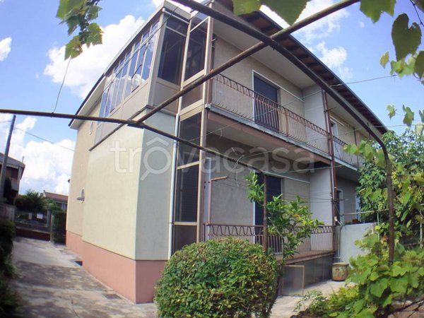 casa indipendente in vendita a Rovello Porro