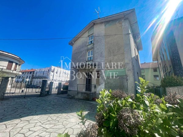 appartamento in vendita a Rovello Porro
