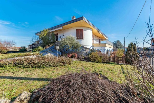 casa indipendente in vendita a Rovello Porro