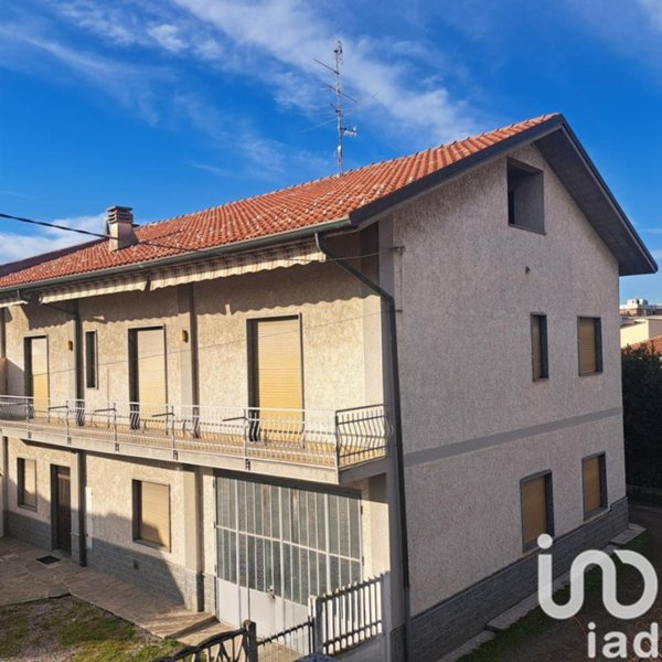 casa indipendente in vendita a Rovello Porro