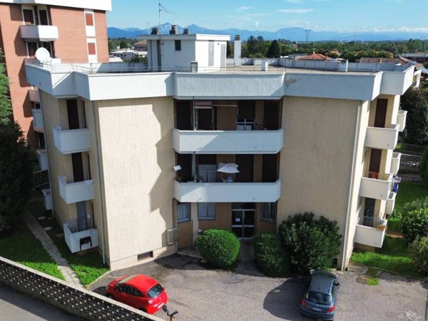 appartamento in vendita a Rovello Porro