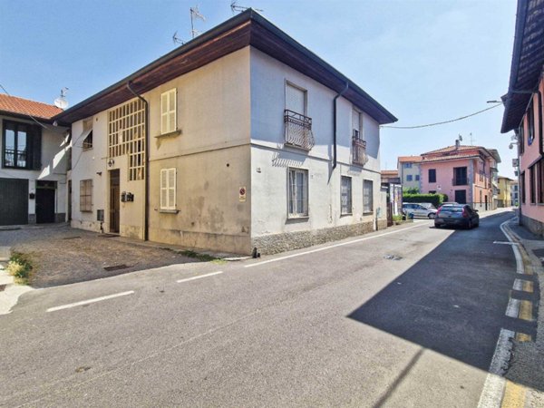 appartamento in vendita a Rovello Porro