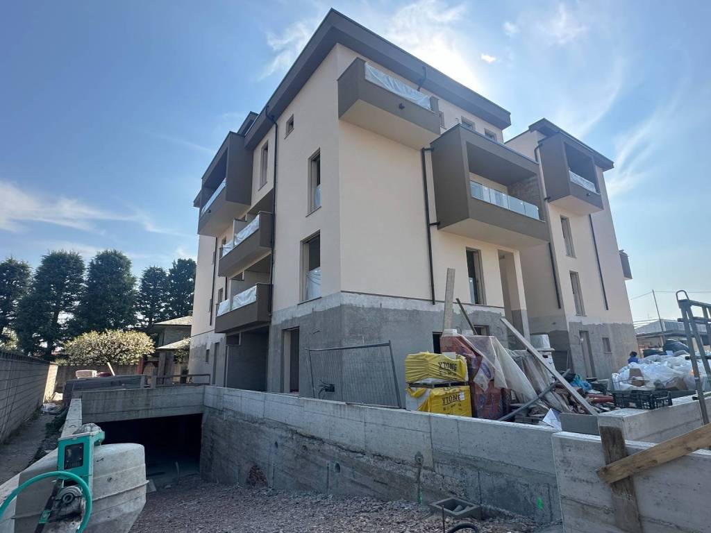 appartamento in vendita a Rovello Porro