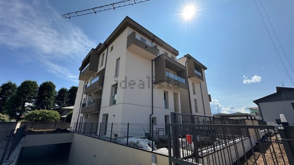 appartamento in vendita a Rovello Porro