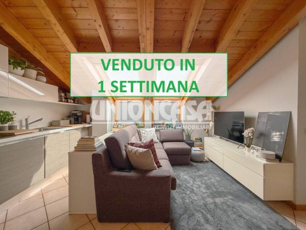 appartamento in vendita a Rovello Porro