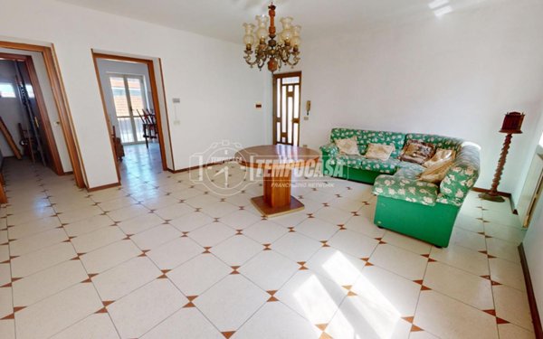 appartamento in vendita a Rovello Porro