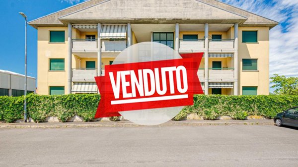 appartamento in vendita a Rovello Porro
