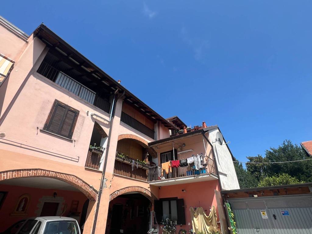 appartamento in vendita a Rovello Porro