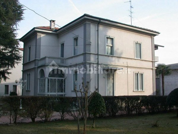 casa indipendente in vendita a Rovello Porro