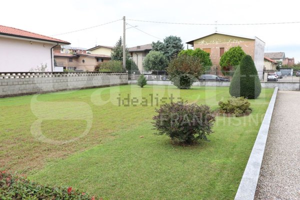 casa indipendente in vendita a Rovello Porro