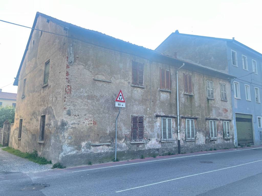casa indipendente in vendita a Rovello Porro
