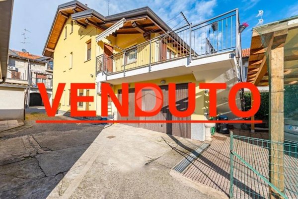 casa indipendente in vendita a Rovello Porro