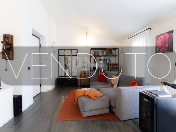 appartamento in vendita a Rovello Porro