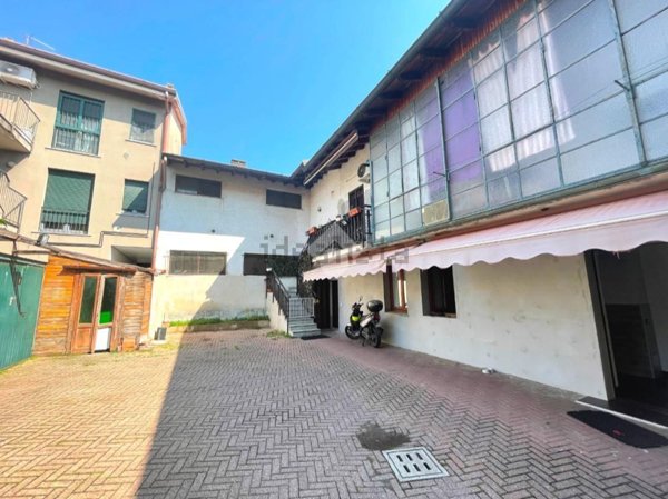 appartamento in vendita a Rovello Porro