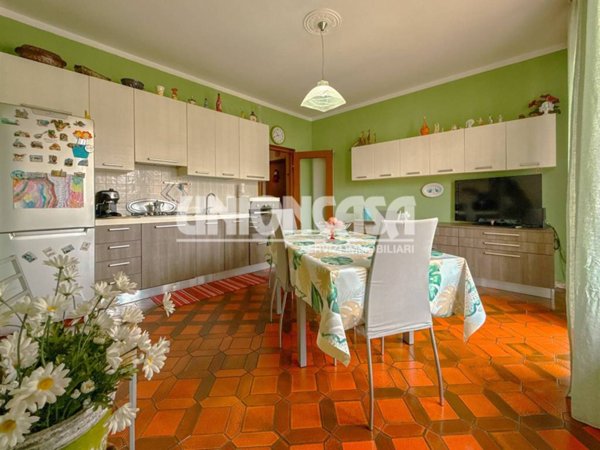 appartamento in vendita a Rovello Porro