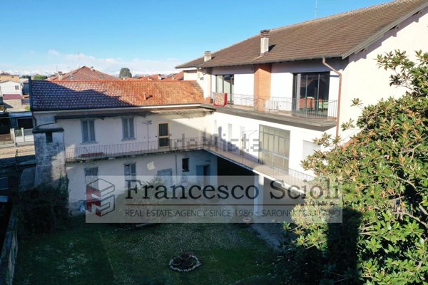 appartamento in vendita a Rovello Porro