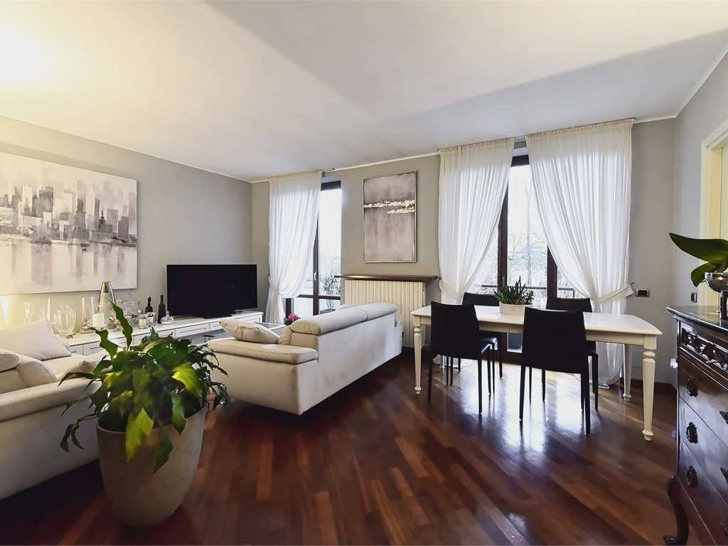 appartamento in vendita a Rovello Porro