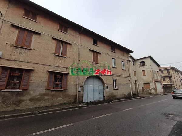 appartamento in vendita a Rovello Porro