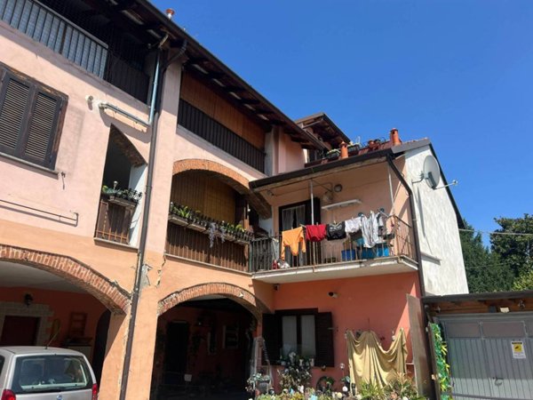 appartamento in vendita a Rovello Porro