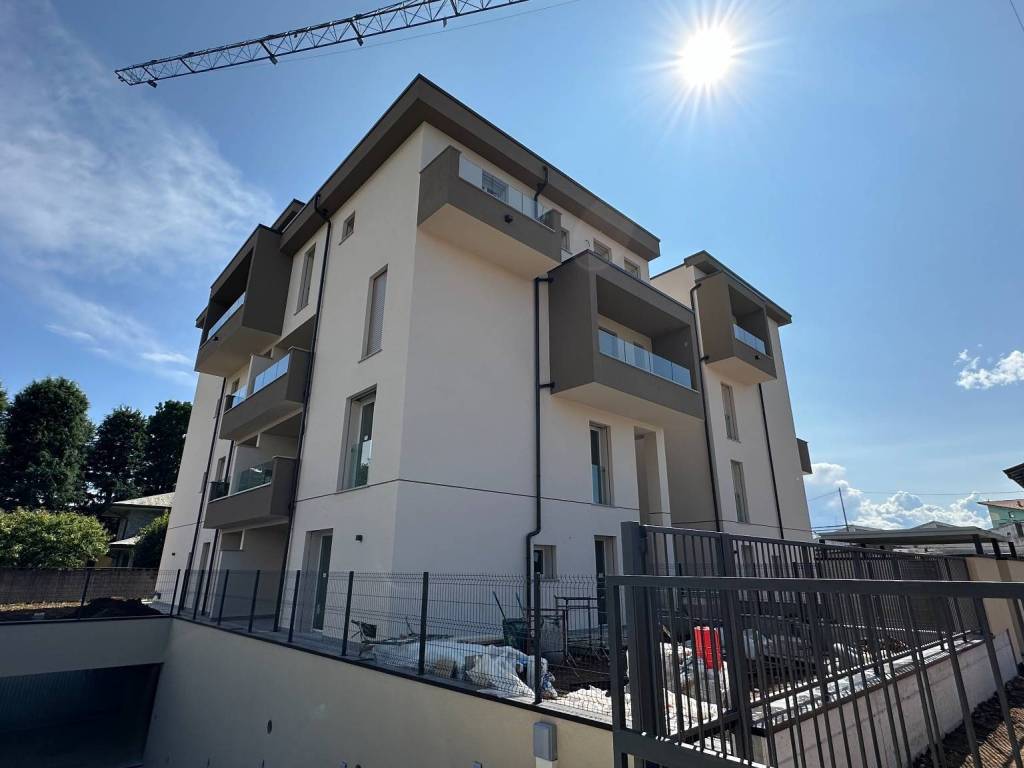 appartamento in vendita a Rovello Porro