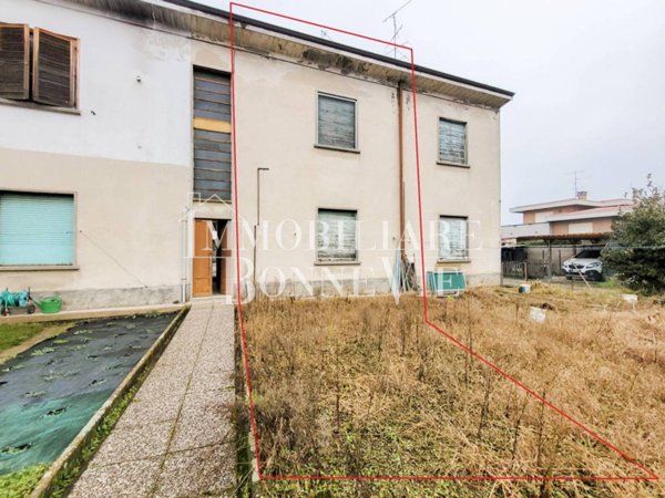 casa indipendente in vendita a Rovello Porro