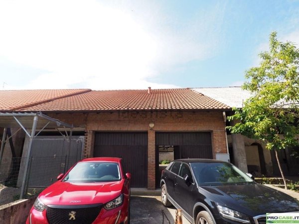 casa semindipendente in vendita a Rovello Porro