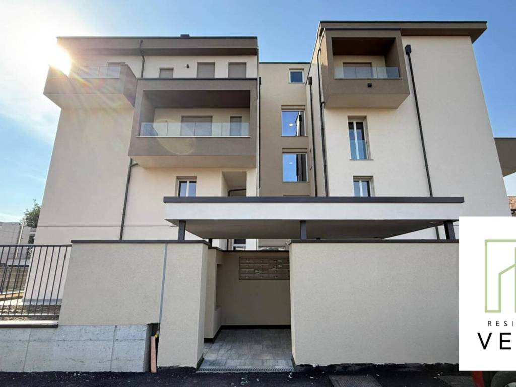 appartamento in vendita a Rovello Porro