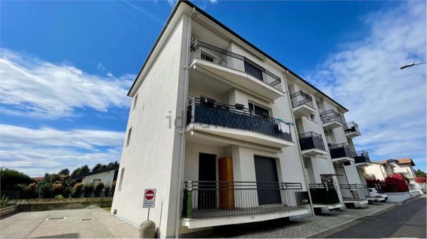 appartamento in vendita a Rovello Porro