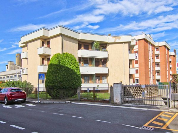 appartamento in vendita a Rovello Porro