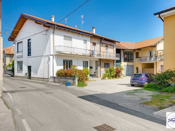 appartamento in vendita a Rovello Porro