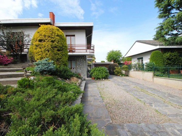 casa indipendente in vendita a Rovello Porro