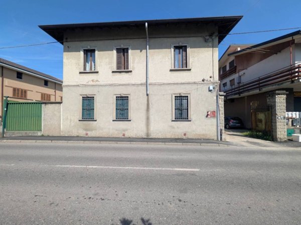 appartamento in vendita a Rovello Porro