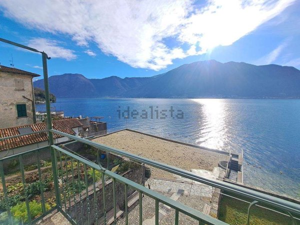 casa semindipendente in vendita a Sala Comacina