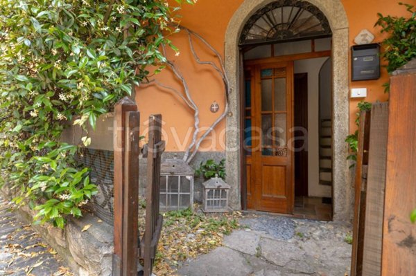 casa indipendente in vendita a Sala Comacina