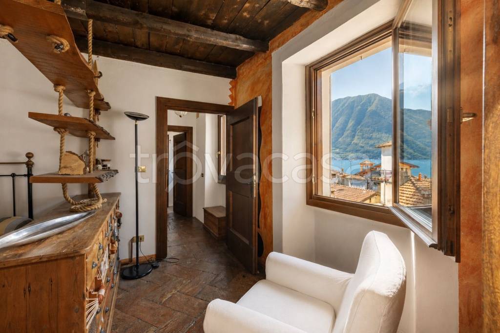 casa indipendente in vendita a Sala Comacina