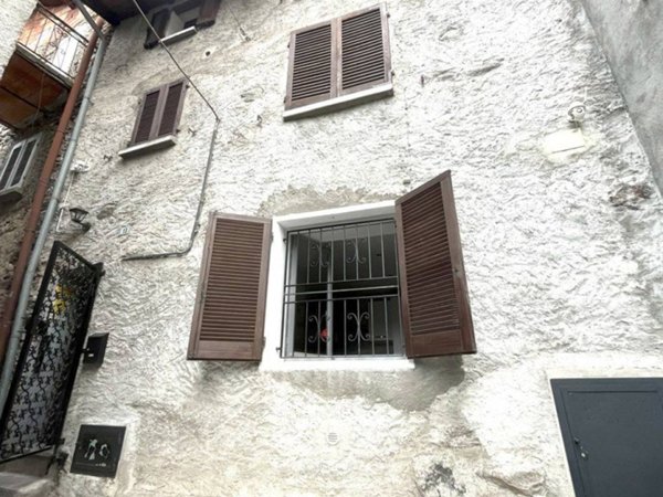 casa indipendente in vendita a San Bartolomeo Val Cavargna
