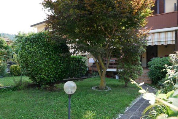 casa indipendente in vendita a San Fermo della Battaglia in zona Cavallasca