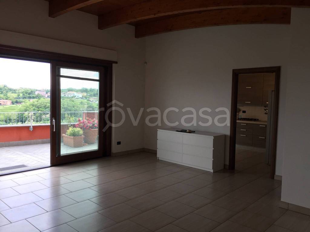 appartamento in vendita a San Fermo della Battaglia