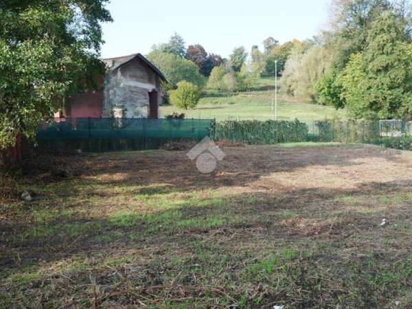 terreno agricolo in vendita a San Fermo della Battaglia in zona Cavallasca