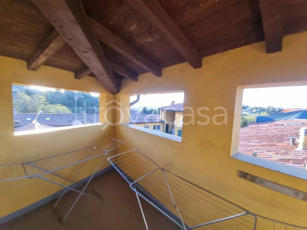 appartamento in vendita a San Fermo della Battaglia in zona Cavallasca